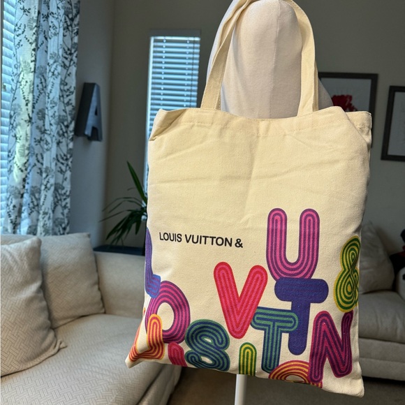 GWP Eco Tote Louis Vuitton Novelty Item from  2022 Shenzhen Museum Exhibition - Picture 10 of 11